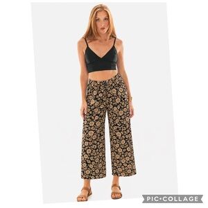Wide Leg Floral Print Pants - Black & Tan